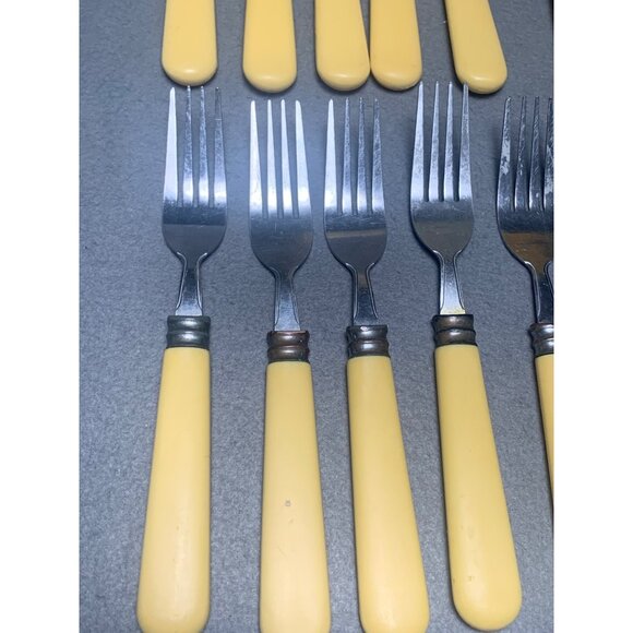 Vintage Gibson Yellow Handle Silverware Set 12-Piece Stainless Steel Flatware - Picture 7 of 15